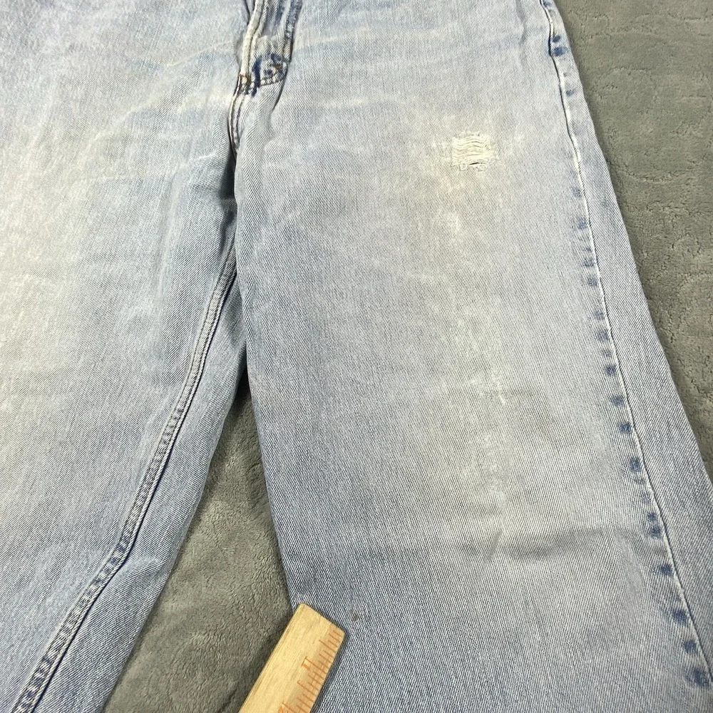 Levis actual size